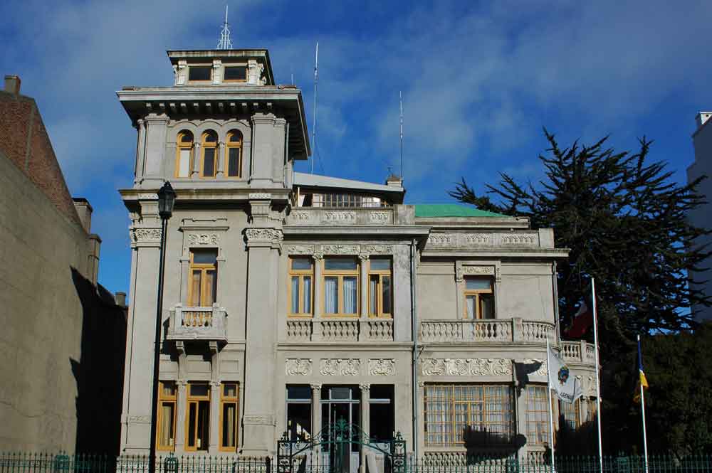 77 - Chile - Punta Arenas, ayuntamiento